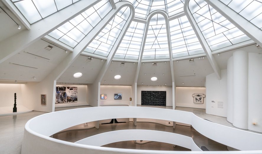 »Artistic License: Six Takes on the Guggenheim Collection«, Solomon R. Guggenheim Museum, New York, 24. Mai 2019 bis 12. Jänner 2020. Foto: David Heald © Solomon R. Guggenheim Foundation