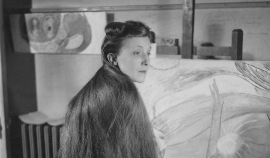 Louise Bourgeois im Atelier ihrer Wohnung in der 142 East 18th Street in NYC, um 1946 © Foto: The Easton Foundation / Bildrecht, Wien 2023 und VAGA at ARS, NY